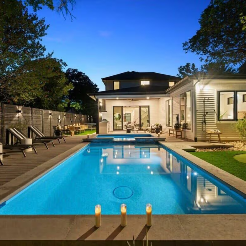 Luxury Modern Villa with Pool - Austin, TX (Premium District)