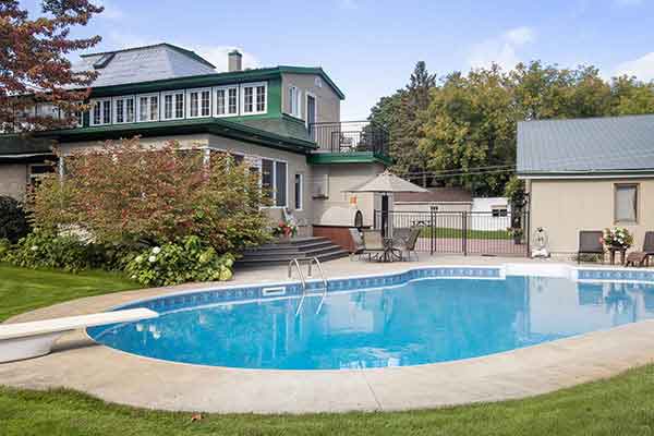 Family House with Garden